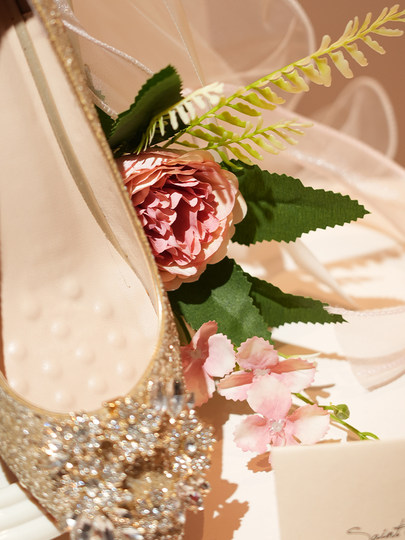 High-End Atmosphere Wedding Shoe Box, Wedding Pick-Up Game Display Stand, Tray, Bride's Dressing Gown, Photo Props