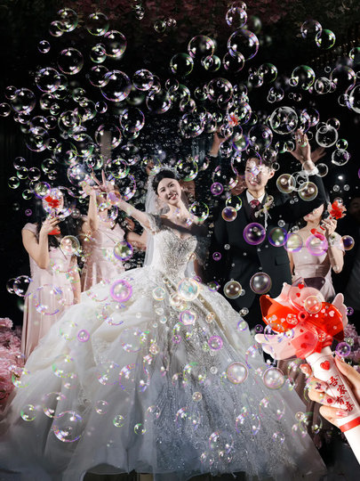 Engagement and Wedding Celebration Special Handheld Fireworks Bubble Machine, Wedding Games, Wedding Dressing Gown, Bridesmaid Photo Props