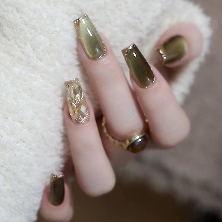 Maillard Color Series Wearable Nails, Green Cat Eye, Handmade Manicure, High-End Feel, Niche, Brightening, High-End Nail Patches Maillard Color Series Wearable Nails, Green Cat Eye, Handmade Manicure, High-End Feel, Niche, Brightening, High-End Nail Patches