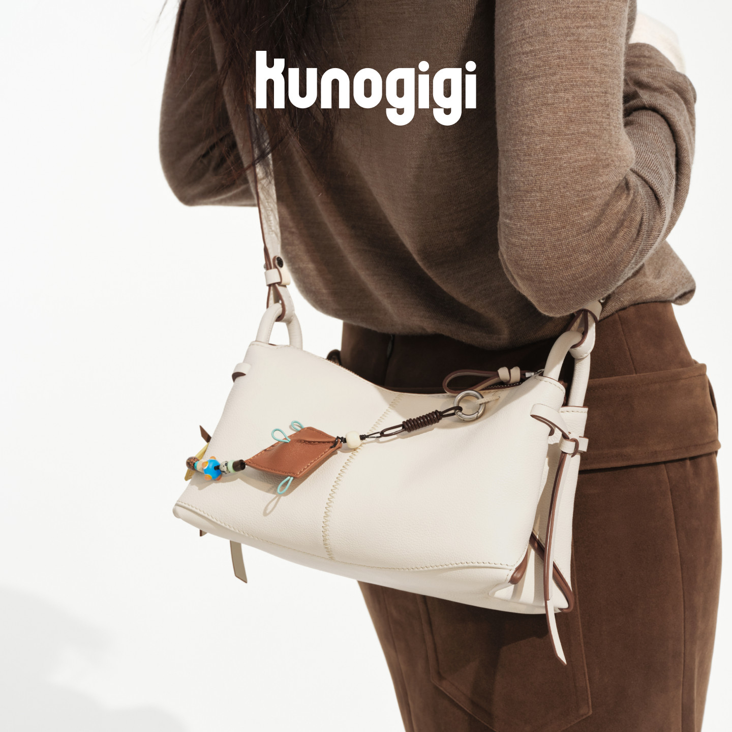 KUNOGIGI/古良吉吉风筝枕包小サイズ26新白一肩子背負う女。