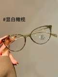 Ультра-светло-коричневые очки «кошачий глаз» для близоруких женщин, которые могут быть оснащены простым макияжем, высококачественной оправой для очков с защитой от синего света, чтобы сделать лицо меньше.
