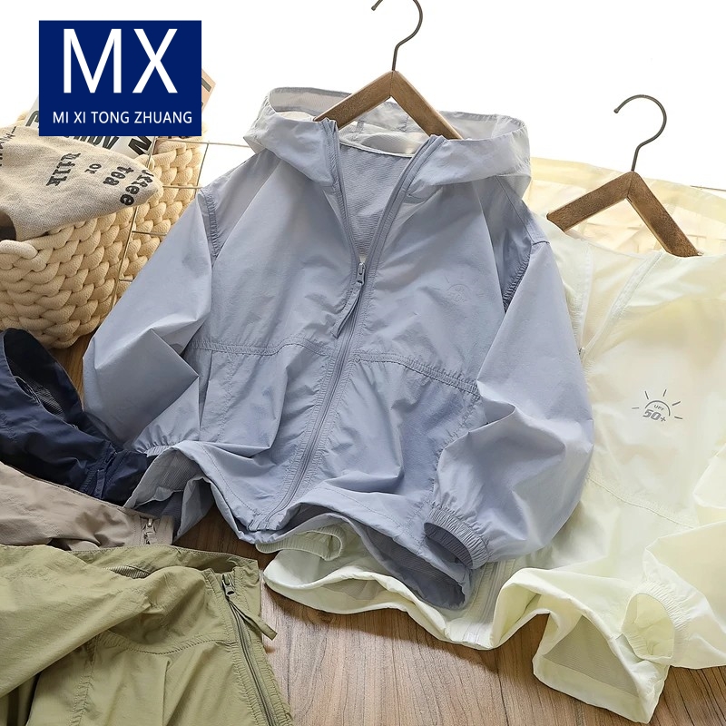 男の子用日焼け止め服 薄手サイズ 子供服 フード付きスキン服 中・大サイズ 子供用 夏 2025年新作 日焼け止め服