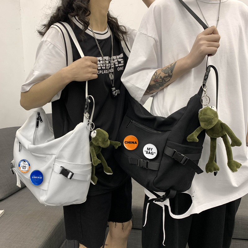 South Korea Ins Day Ensemble Original Sink Dark Black Ventilator Can Tooling Canvas Men And Women 100 Hitch Pure Color Student Single Shoulder Diagonal Satchel