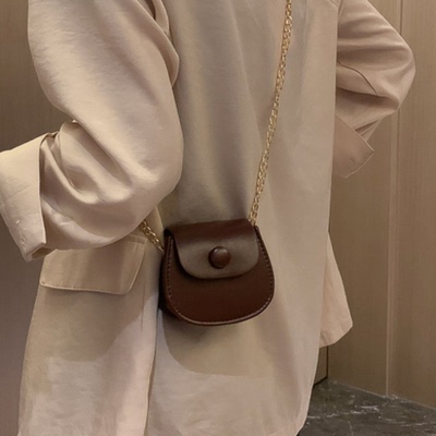 Mùa hè dưới đất của phụ nữ bọc mới túi phổ biến 2019 mới hợp thời trang zip đục Shandong túi thủy triều da cứng túi tròn 