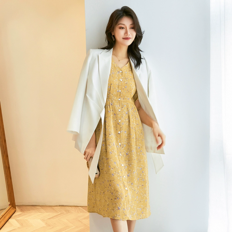 AnneKlein váy nữ 2021 mùa hè phong cách mới của phụ nữ khí chất hoa eo cao cổ chữ V váy đơn ngực - Váy eo cao