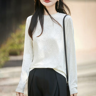 New Chinese-Style Jacquard Long-Sleeve Half-High Collar Base Shirt for Women, New Stylish and Warm Inner Wear with a Very Attractive National Style