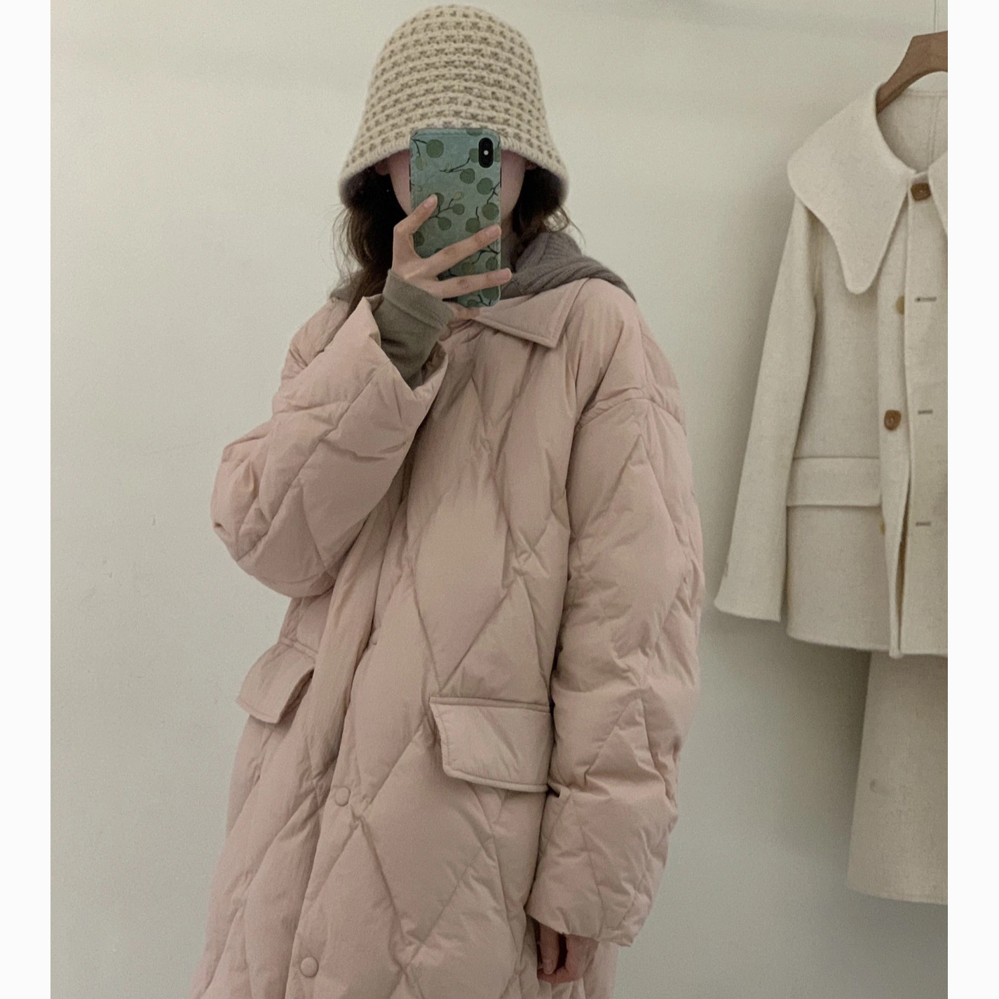 Winter 2021 new rhombus cotton padded jacket women's padded jacket design niche popular style Hong Kong style thickened mid-length version