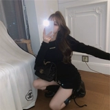 Брендовое розовое платье, лонгслив, трикотажная мини-юбка, с акцентом на бедрах