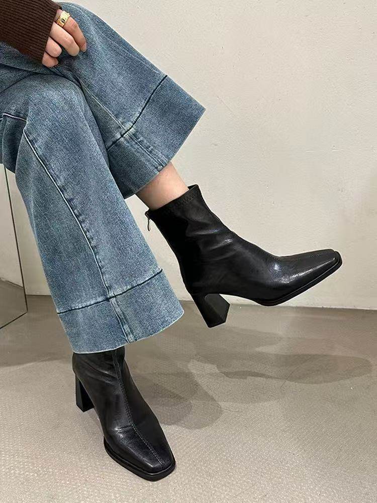 Black High-Heeled Short Boots for Women, Autumn and Winter New Style, French Retro Square Toe Slim Boots, Versatile Chunky Heel Martin Boots, Women's Single Boots