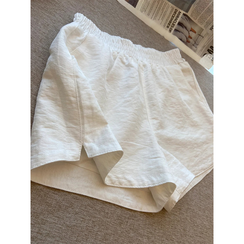 White Slit Breathable Shorts for Women, Summer Thin Loose Fit, Petite Versatile A-Line Slimming Casual Wide-Leg Pants White Slit Breathable Shorts for Women, Summer Thin Loose Fit, Petite Versatile A-Line Slimming Casual Wide-Leg Pants
