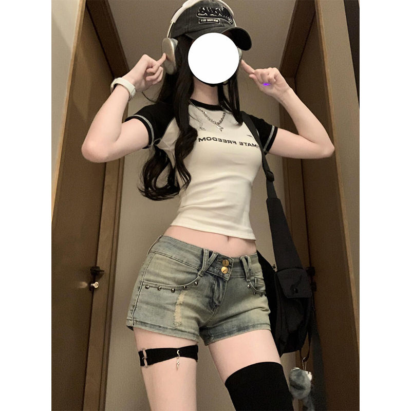 American-Style Spicy Girl Low-Waist Sexy Hip-Hugging Denim Ultra-Short Shorts for Women, Summer 2024 New Retro High-Street Hot Pants
