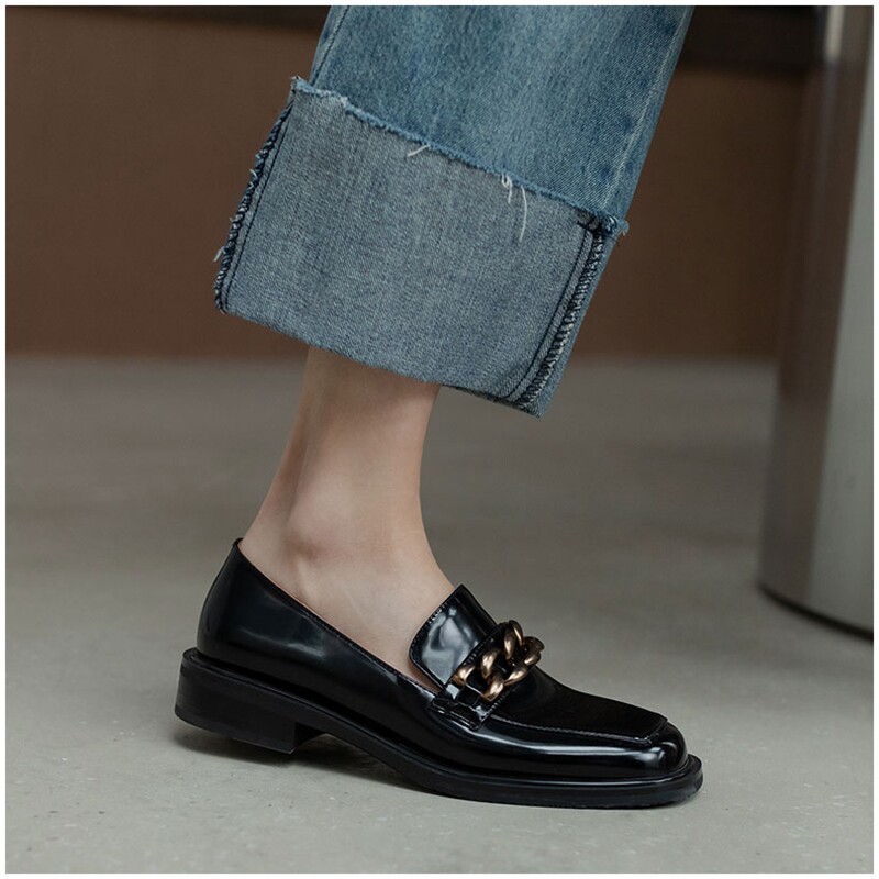 British style small leather shoes women's 2022 spring and summer new leather wild loafers flat bottom thick heels square toe shoes women