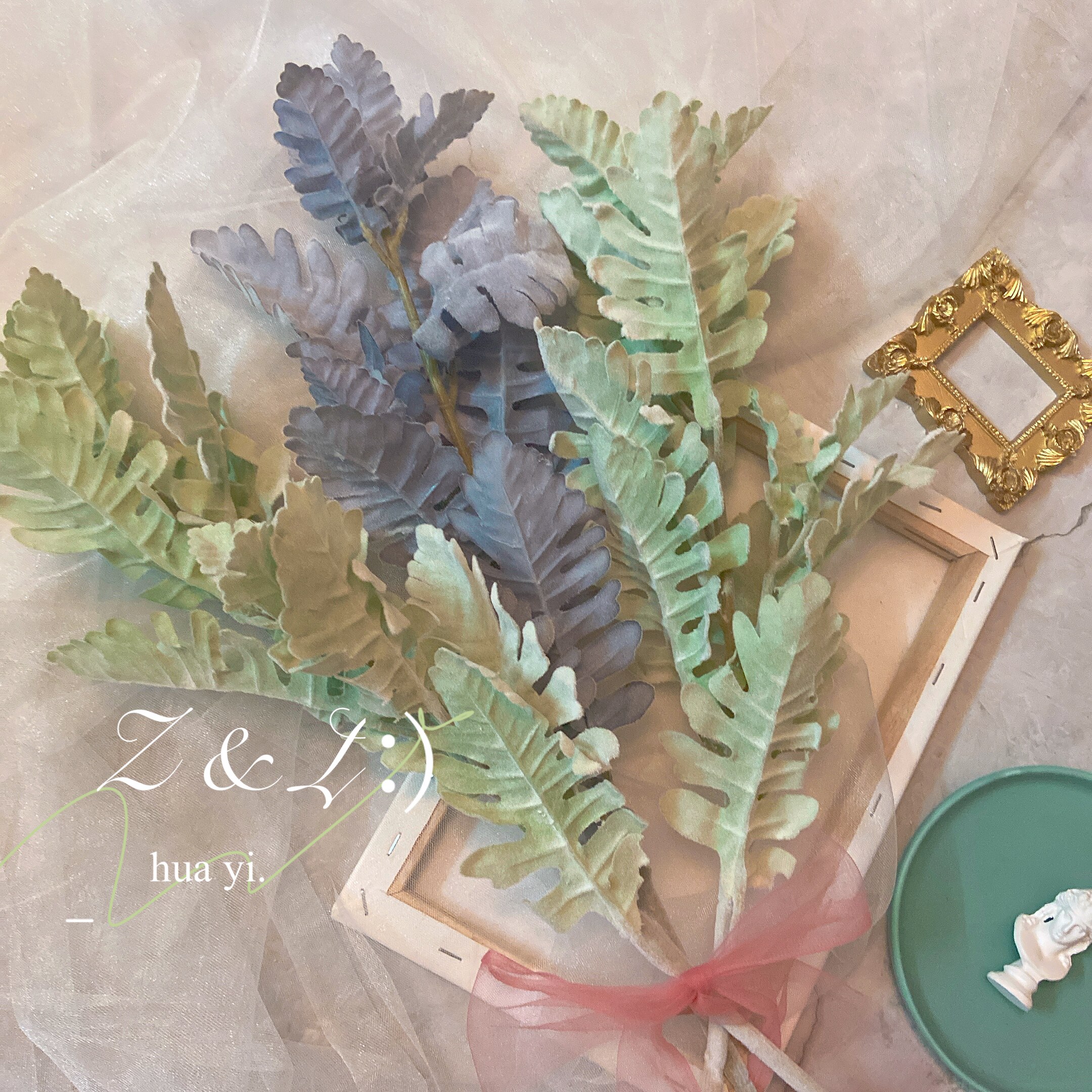 Eurostyle home French style small frescoed floral upscale emulation silver leaf chamomile grass emulated flower matching grass flower bouquet