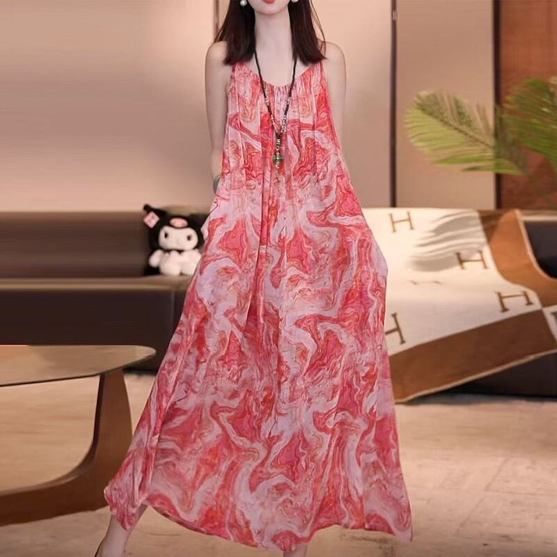 Summer New High-End Romantic Resort-Style Spaghetti Strap Dress, Plus Size, Loose-Fitting, Light Luxury, Slimming, Over-The-Knee Long Dress Summer New High-End Romantic Resort-Style Spaghetti Strap Dress, Plus Size, Loose-Fitting, Light Luxury, Slimming, Over-The-Knee Long Dress