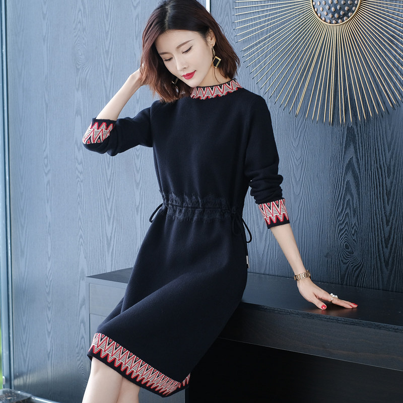 Lady DiTudun's sweater dress autumn dress 2021 The long version of the new women's dress The undershirt is overclothed with a knee surge