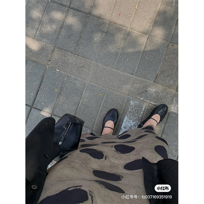 时尚芭蕾鞋 liz | 补货国现 the row 经典款elastic 一字带羊皮芭蕾鞋奶奶鞋
