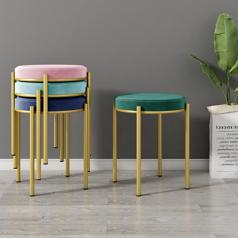 Light and luxurious Nordic short stool suitable for home bedrooms Makeup Bench Creativity Little Stools Living-room Stackable Sloth Round Bench