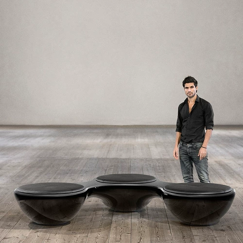 居语 FRP Seats Combertion Mall Casual Стул соединенные инопланетные платья на открытом воздухе сидят на табуретке против коррозионного дерева