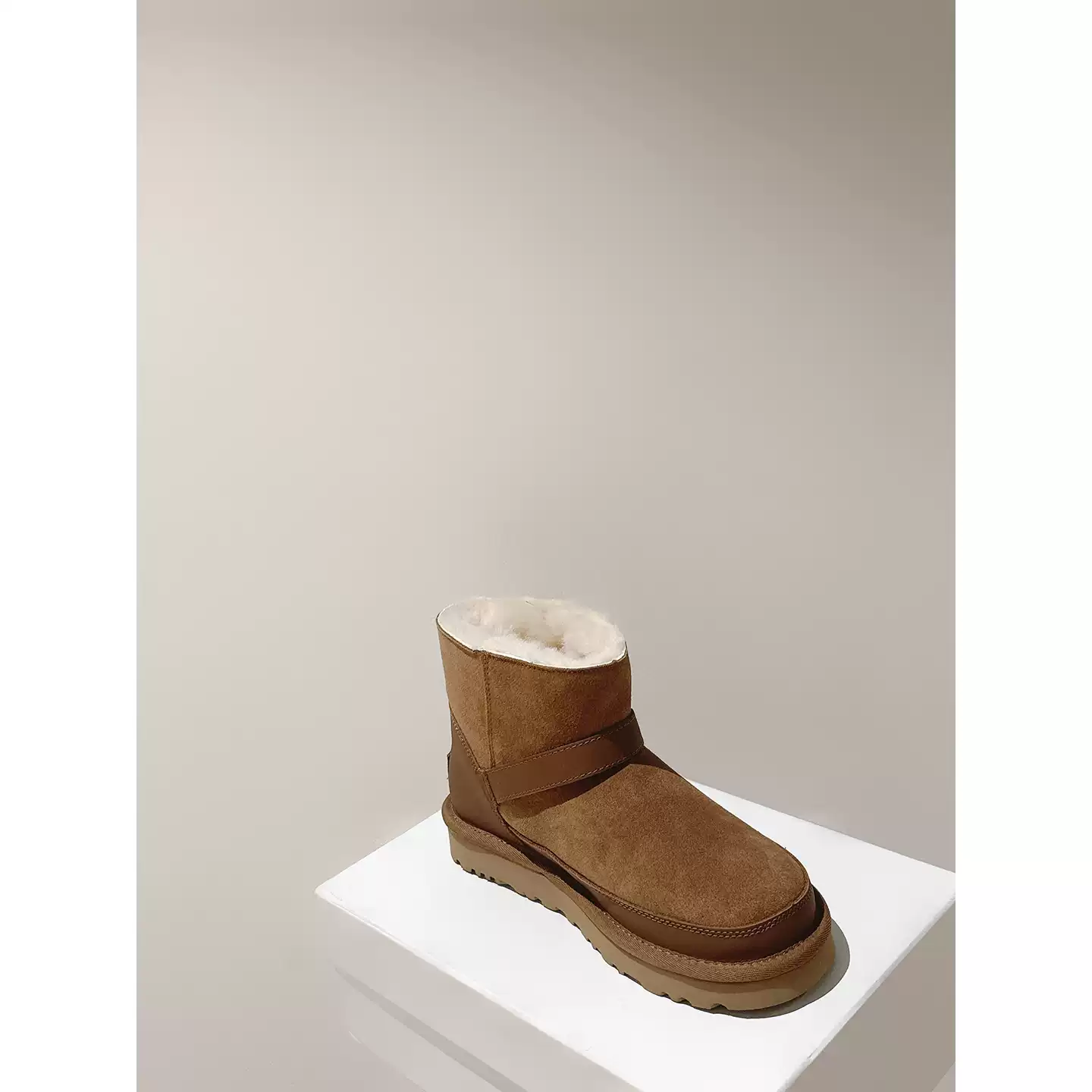 Snow boots, Australian lambskin