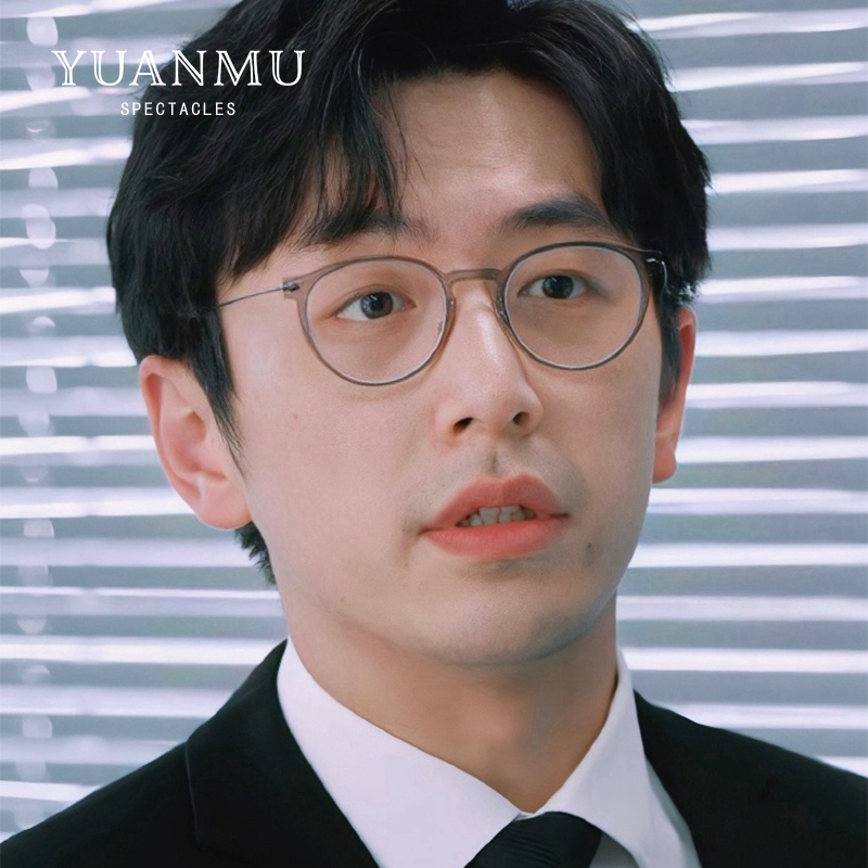 Ultra-Light 4g Pure Titanium Transparent Glasses for Men, Round Frame, Can Be Fitted with Prescription Lenses, Eyeglass Frames for Women, High-End Tech Style