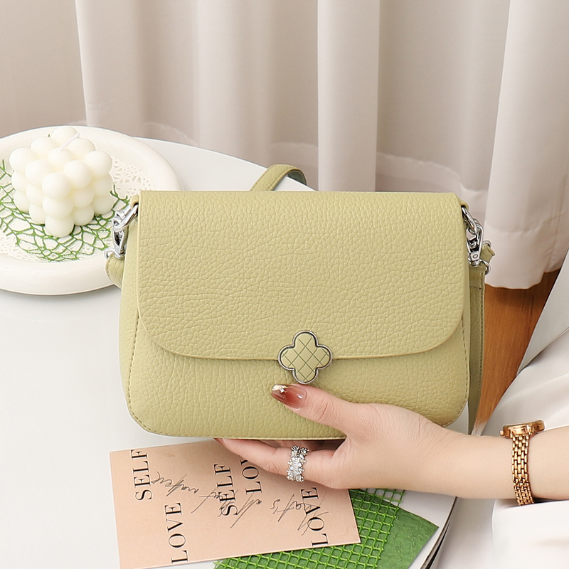 Crossbody Bag for Women, New Style, Very Popular, Small Handbag for Work, Commuter Underarm Bag, High-End, Light Luxury, Niche Small Square Bag