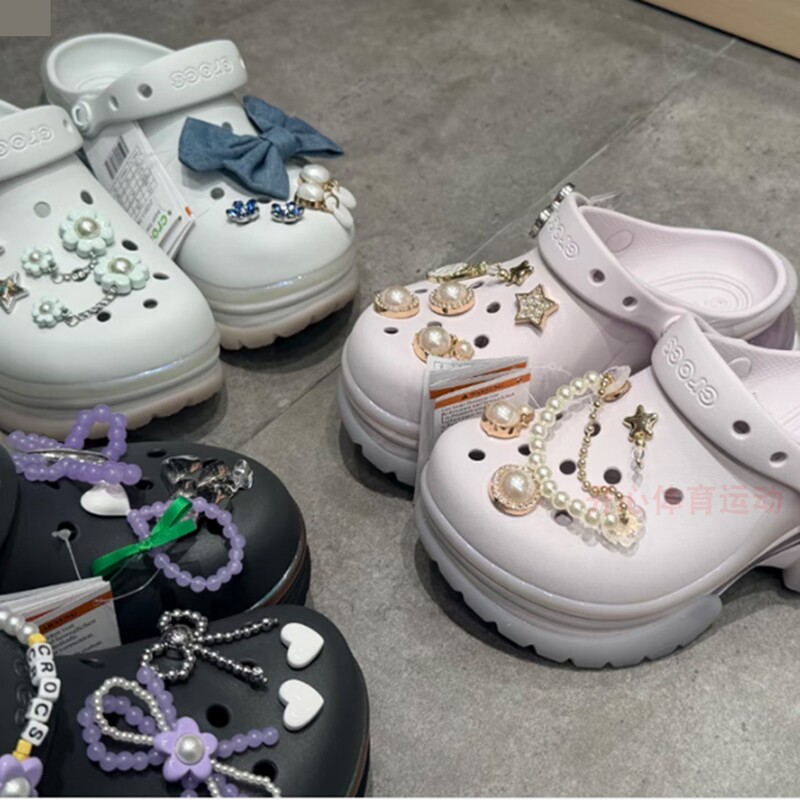 Crocs 2026 Spring/Summer New Women's Retro Little Dolphin Thick-Soled Clogs Sandals 212811
