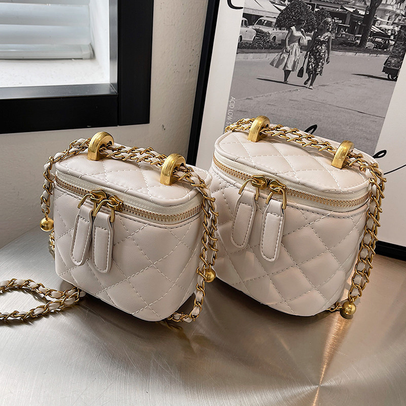 Mini small bag women's 2022 Korean new trendy ins high-end sense diamond chain bag all-match fashion messenger bag