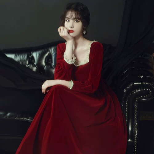 Демисезонное красное бархатное вечернее платье, коллекция 2021