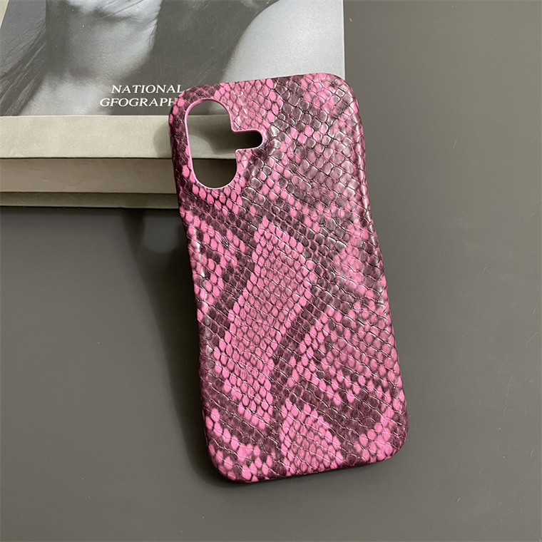 Snake Skin Pattern New Matte Slim Fit Plus/Pro/Max – 16, 15, 14, 13, 12 iPhone Case