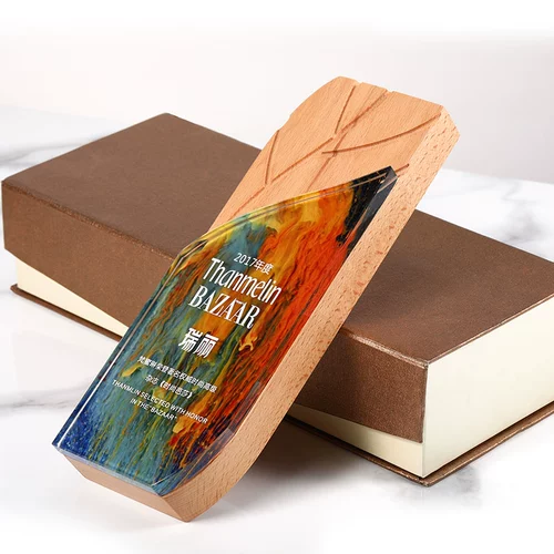 Трофей с твердым деревом Трофей настраиваемые настройки творческого трофея, награда по награду над надписью, отмечают выдающегося работника Honor Trophy Trophy