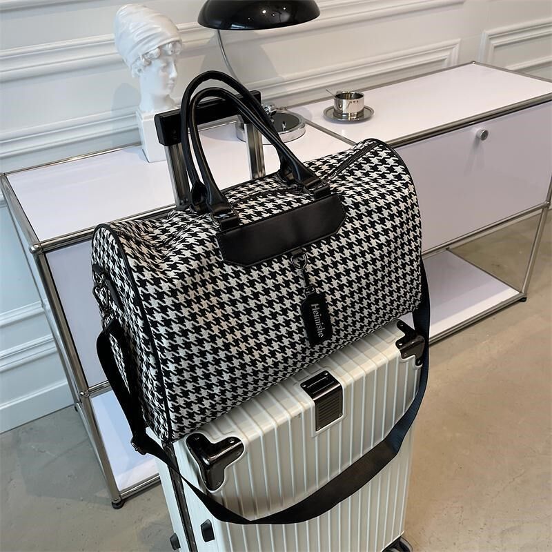 Thousands Bird G Short Travel Bag Women Fashion Hand Big Bags Light Tourist Bag Check-in Baggage Bag To Be Contained