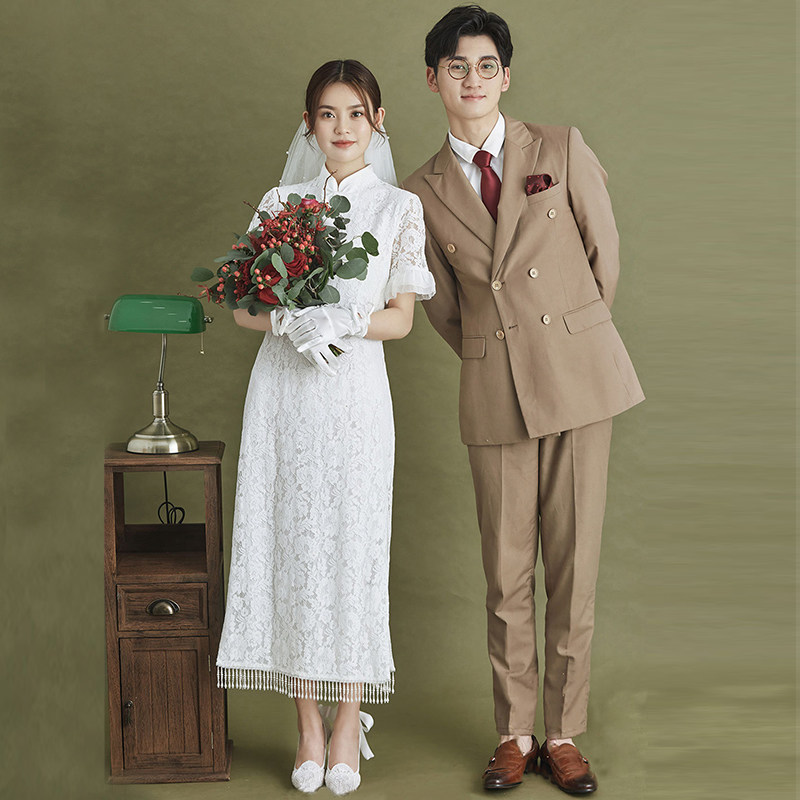 Chinese vintage Chinese vintage wedding dress white qipao flowers married 2022 new brides out of the door to register for a light gown 