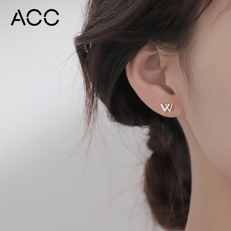 ACCW Earpin Pure Silver Alphabet Earrings Woman 2022 New Tide Korea Ins Temperament Small Advanced Sensation Ear Accessories