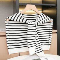 Now in the middle of a breakup Song Hui Qiao River Inn the same section white striped shawl knitted scarves fake two pieces