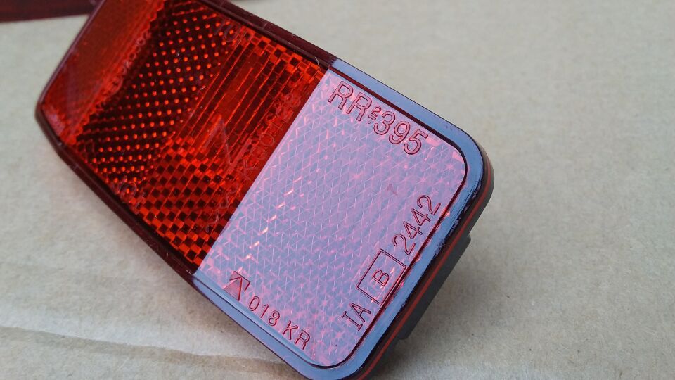 Teanter Bike Rear Tail Lights Shelf Reflective Sheet Mountaineering Car Rear Shelf Reflective Light Warning Lights Riding Lights