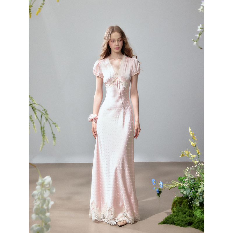 Hoorayaww Original [Warm and Soft Jade] French Romantic Lace Polka Dot Vacation Satin Long Dress