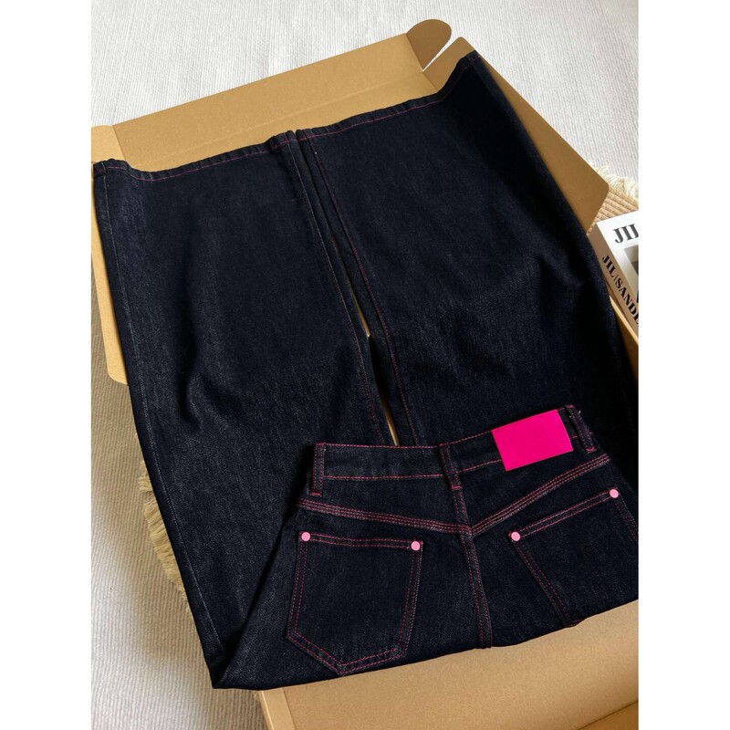 Omaru Azusa·New American Retro Design Pink Stitched Low-Waist Wide-Leg Raw Denim Jeans for Women Omaru Azusa·New American Retro Design Pink Stitched Low-Waist Wide-Leg Raw Denim Jeans for Women