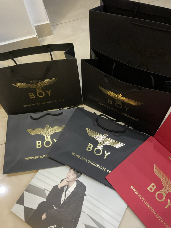 Boy London Genuine Shopping Bag Shoes and Clothing Handbag Black Gold Bag Fan Chengcheng Red Gold Gift Bag