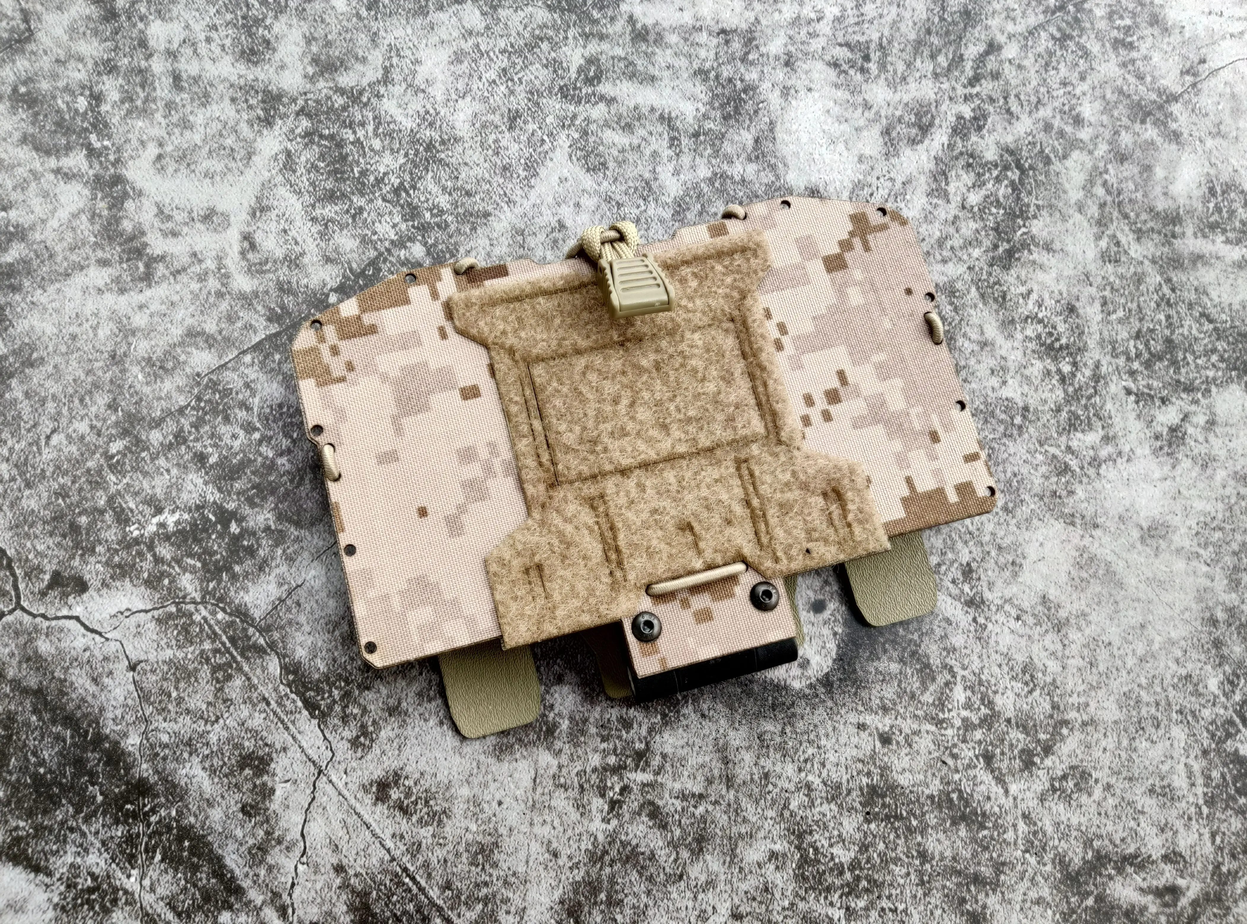 Soporte Molle móvil en chaleco/camiseta táctica