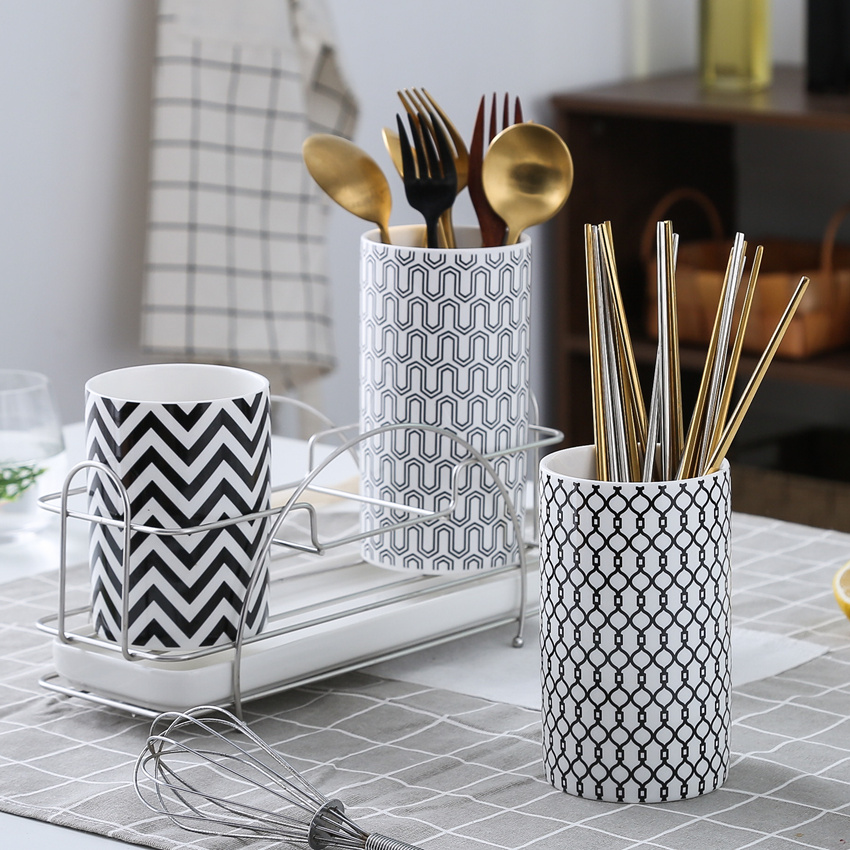 Lu tube three pieces of fresh green ceramic chopsticks quickly suit light key-2 luxury household chopsticks rack receive a case Nordic ins, black and white