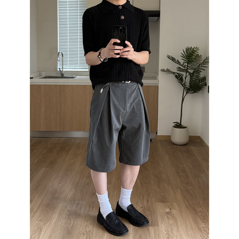Men's Summer Business Casual Shorts with I-Pleats, A-Line Silhouette, and Curved Hem, High-End Feel, Suitable for Outdoor Wear