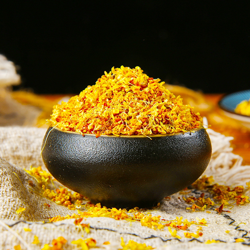 Sweet-scented osmanthus dry edible 50g freshly baked bacon-rich special class Guilin golden Gui natural deodorized bubble water to make osmanthus cake