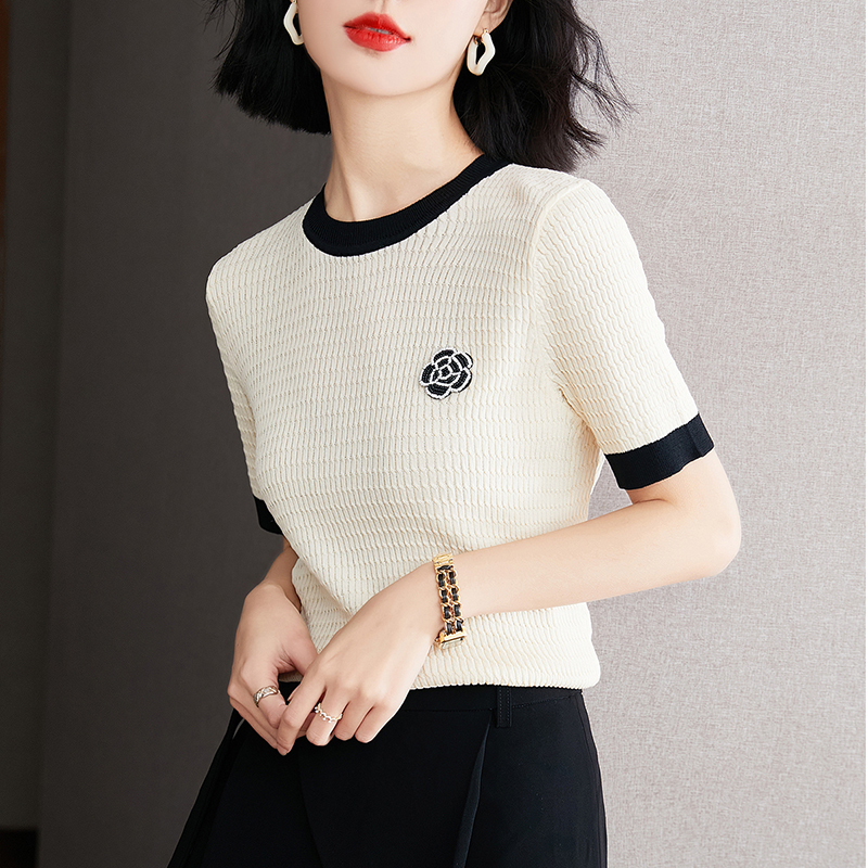 Mom's Short-Sleeved Ice Silk Top, Middle-Aged Women's Summer Thin T-Shirt, Mother's Day Small-Sized Knitted Top for Middle-Aged and Elderly Women