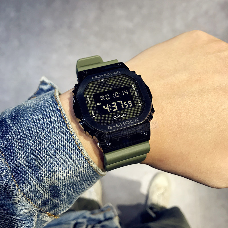 卡西欧g Shock复古经典银色金属小方块电子学生手表男gm 5600b 3d