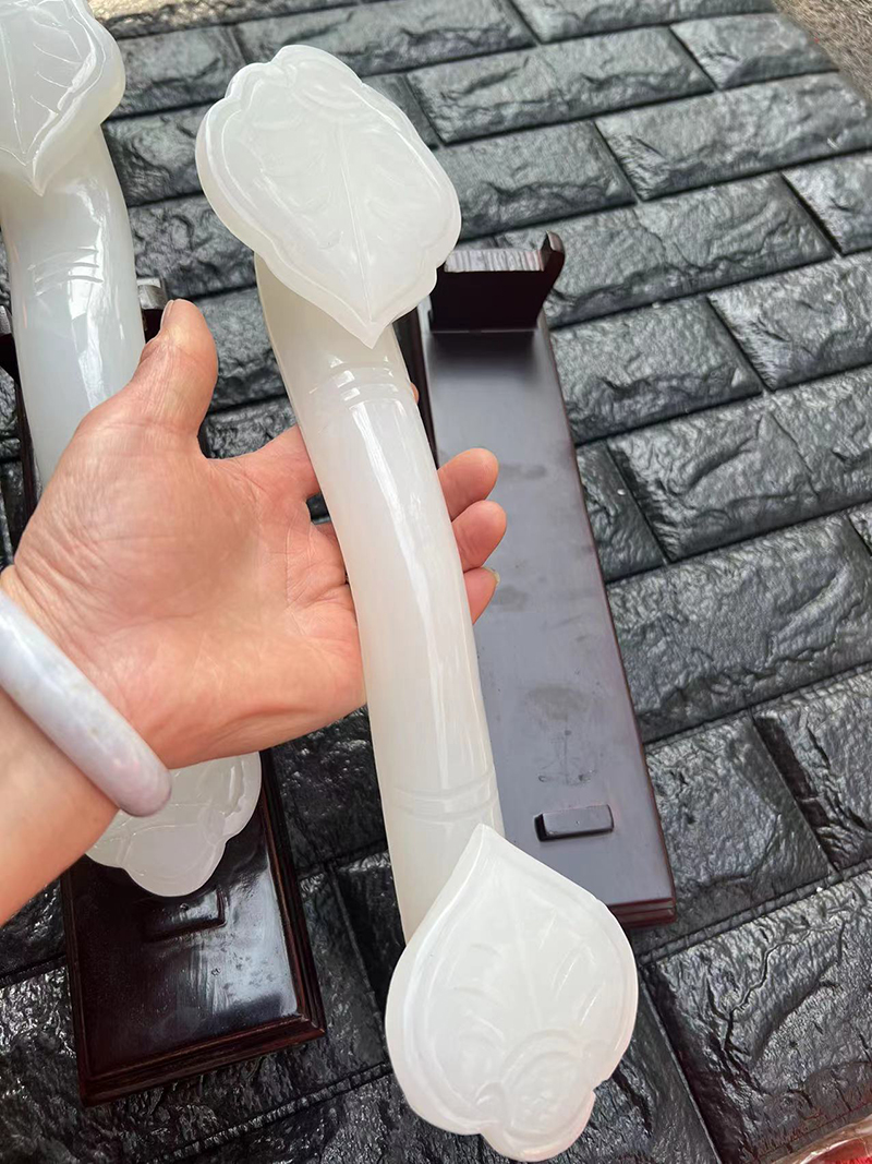 Natural Jade Jade Ruyi Ornament Living Room Lucky Entrance Decoration Desk Ornament New Home Housewarming New Home Gift