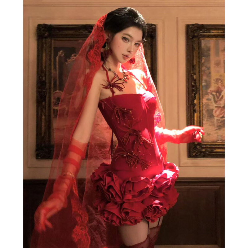 Halloween Outfit Red Suit Party Light Dress Tube Top Fishbone Top Half Skirt Two-Piece Set Birthday Dress Halloween Outfit Red Suit Party Light Dress Tube Top Fishbone Top Half Skirt Two-Piece Set Birthday Dress