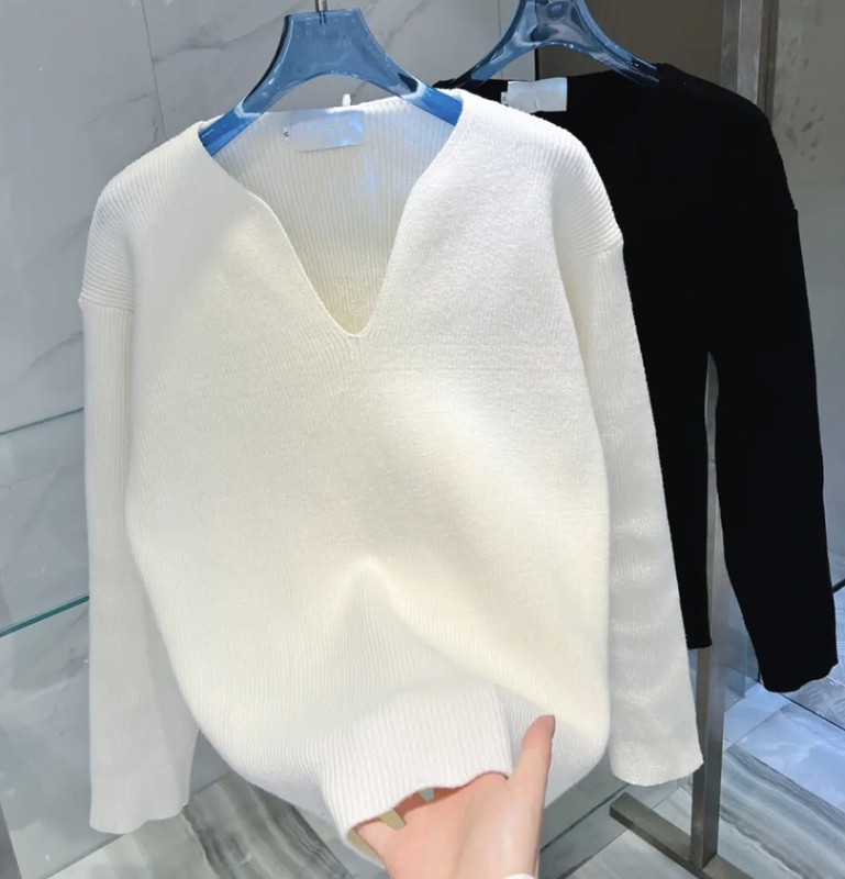 French-Style Deep V-Neck Knitwear for Men, High-End Loose Long-Sleeved Sweater, Hairstylist Trendy Outfit, Notched Collar Wool Sweater