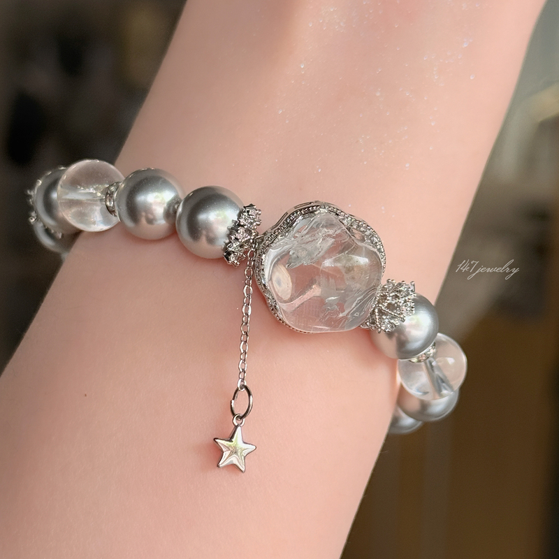 Exquisite and Fashionable White Crystal Five-Pointed Star Bracelet, Cute Niche Design, High-End Luxury Bracelet, Gift for Girlfriend or Best Friend