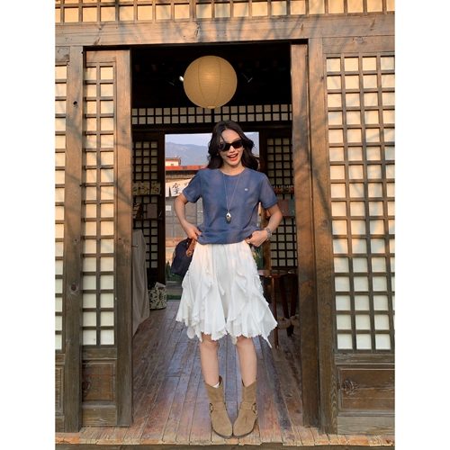 pusumede Изысканная хлопковая трикотажная футболка с короткими рукавами и цветочным узором, женский простой свободный топ на правом плече