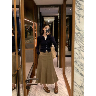 A-line skirt fishtail corduroy long skirt looks slimming
